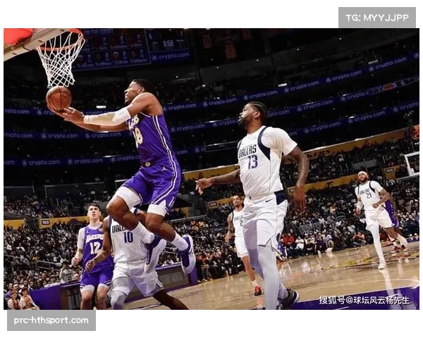 湖人三杀独行侠送对手9连败 深度轮换压制伤病困扰